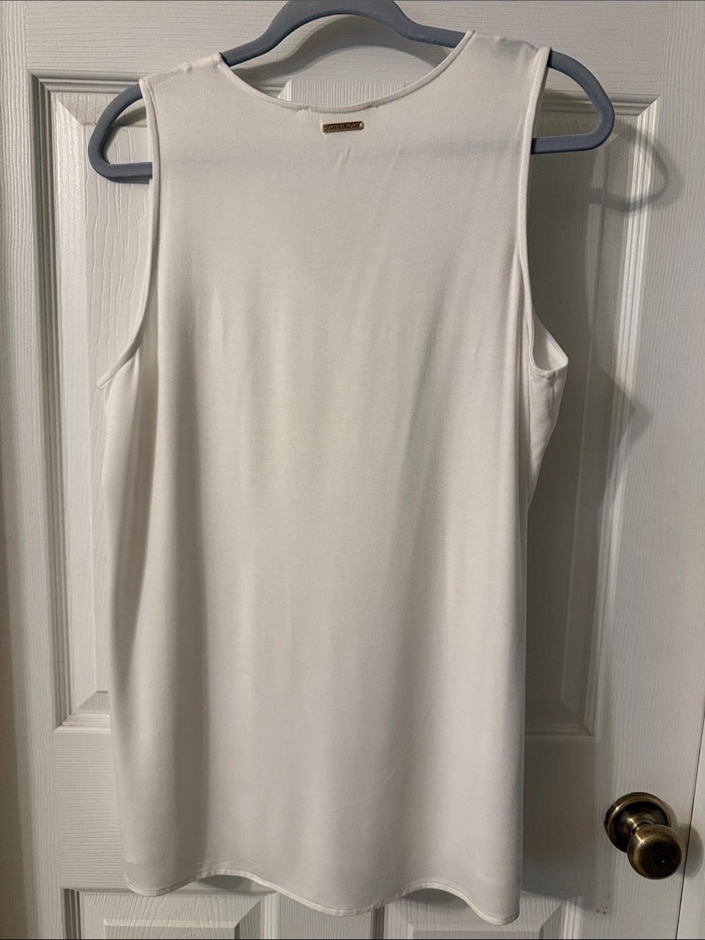 Michael Kors White Sleeveless V-Neck Top - Picture 3 of 4